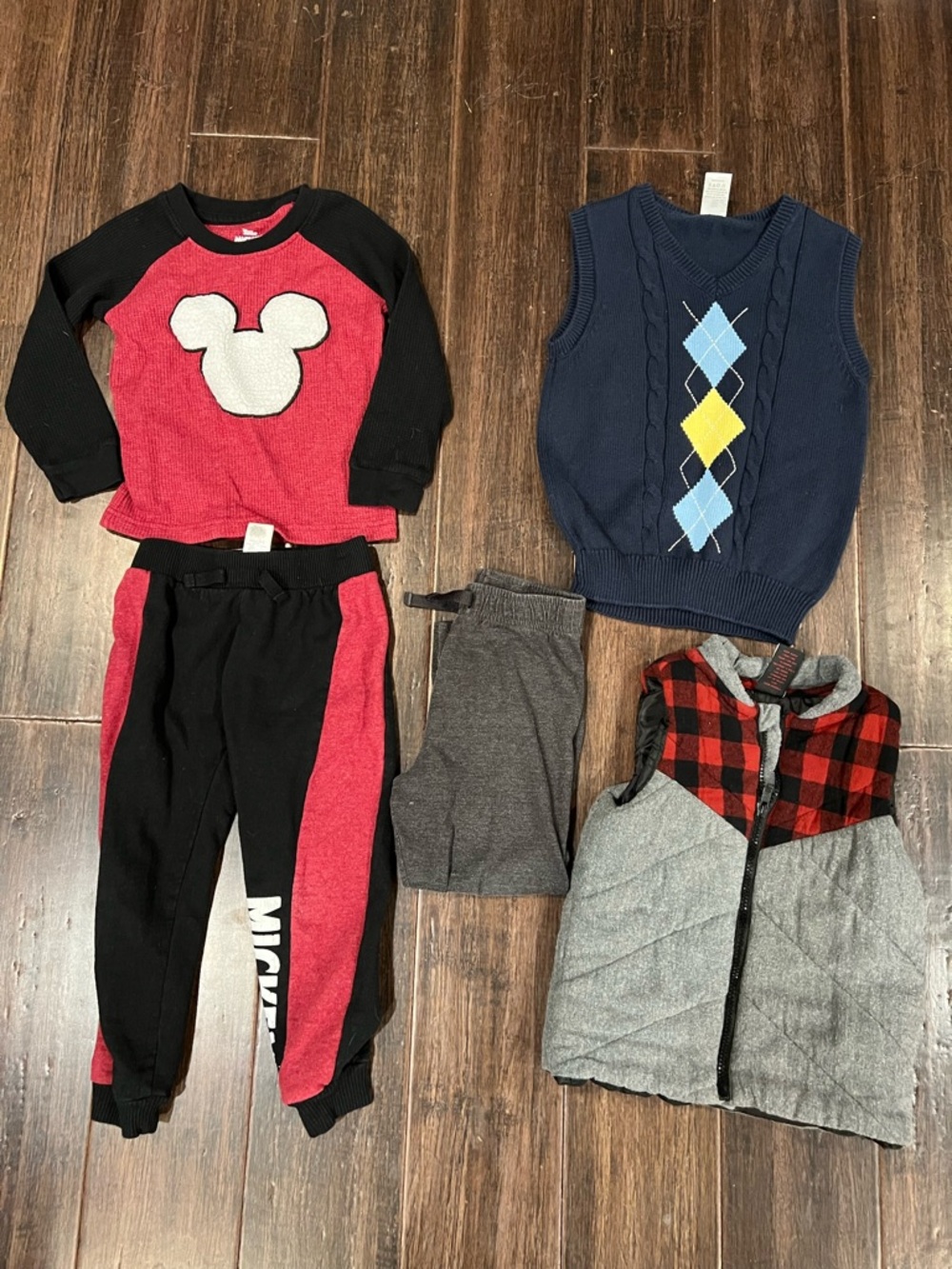 Lot of Size 4T Boys Clothing Mickey Mouse Set Vest Sweat Pants Boys - 8 Items